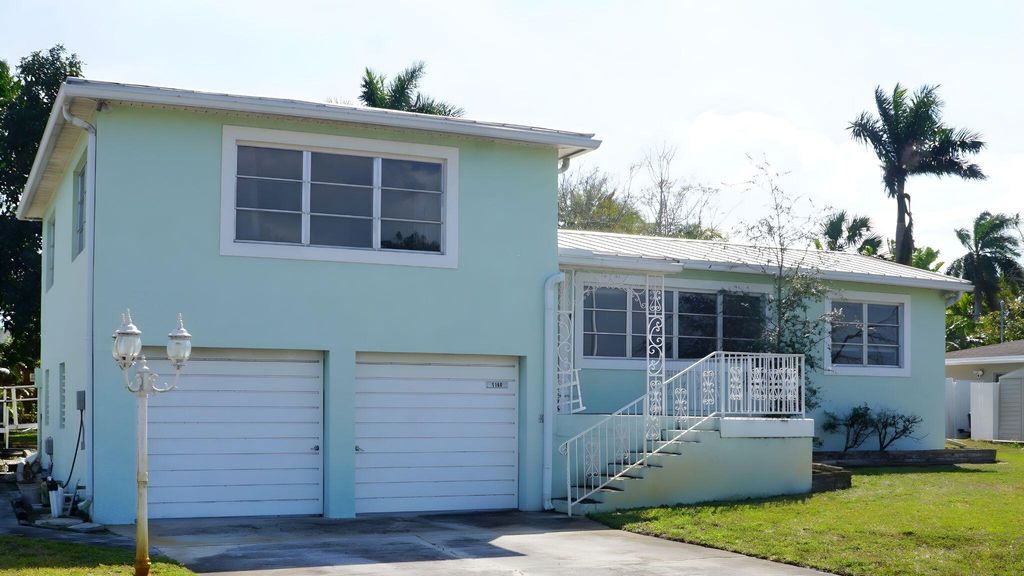 Photo of 5160 Lake Osborne Drive, Lake Worth Beach, FL 33461 (MLS # R11165277)