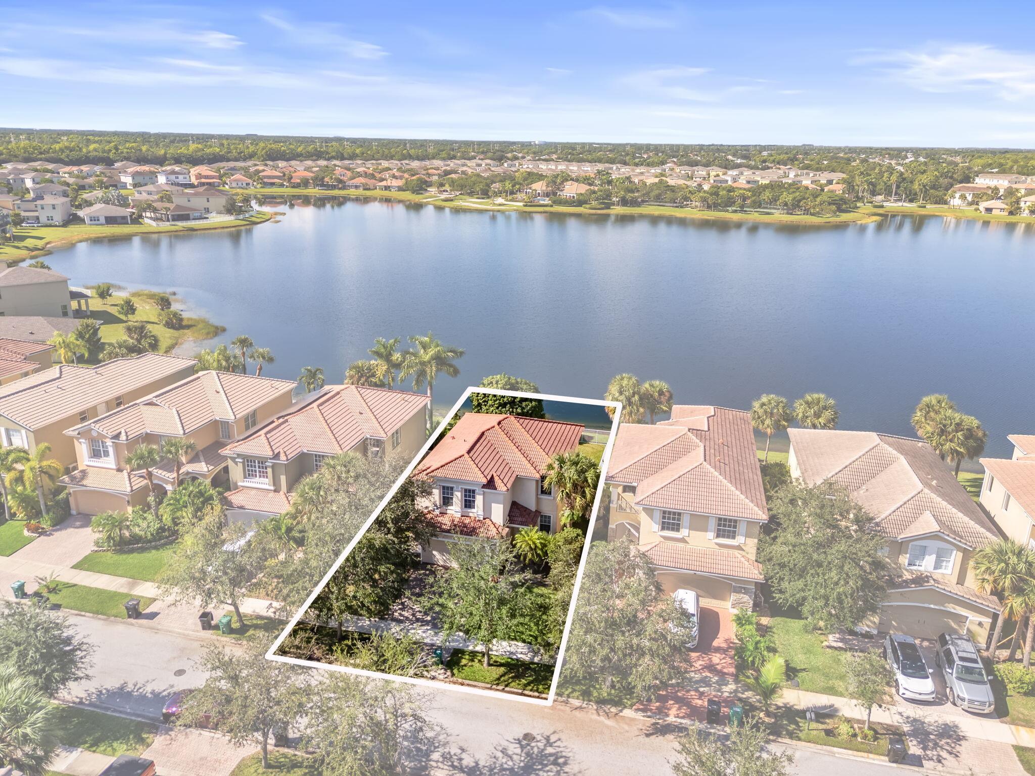 VIZCAYA FALLS PLAT 1 - Residential