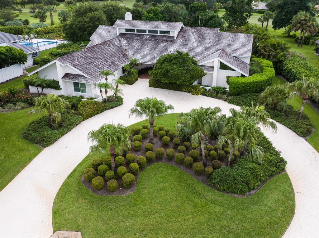 Photo of 6421 SE Winged Foot Drive, Stuart, FL 34997 (MLS # R10913286)