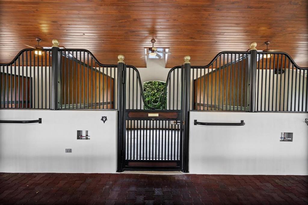 SOUTHFIELDS - Residential