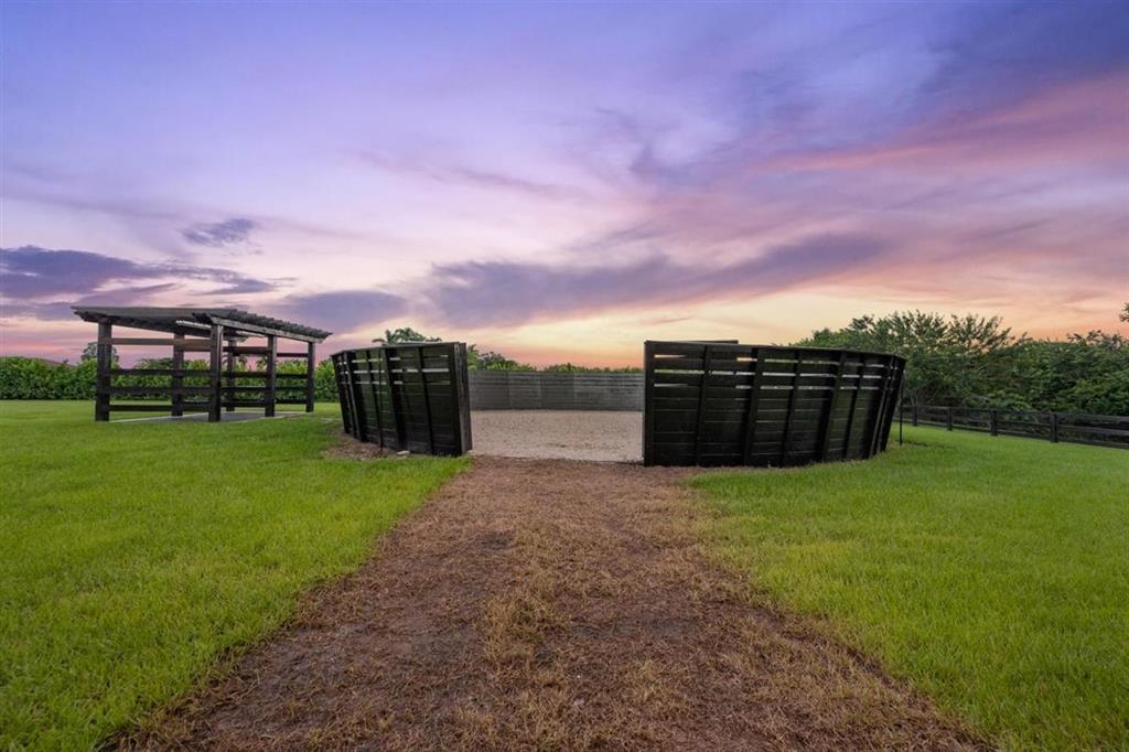 SOUTHFIELDS - Residential