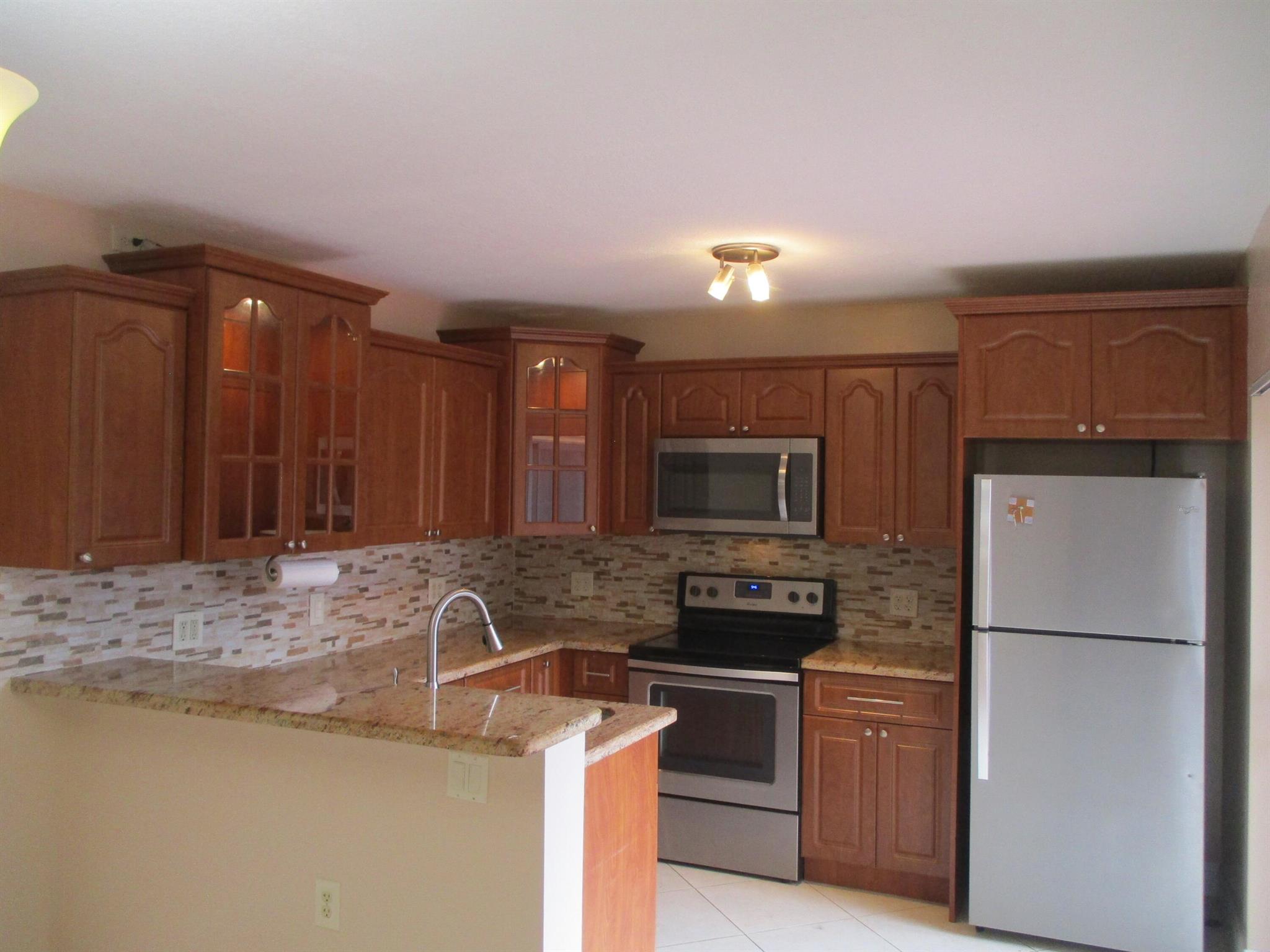 VILLAGE OF SANDALWOOD LAK - Residential Lease