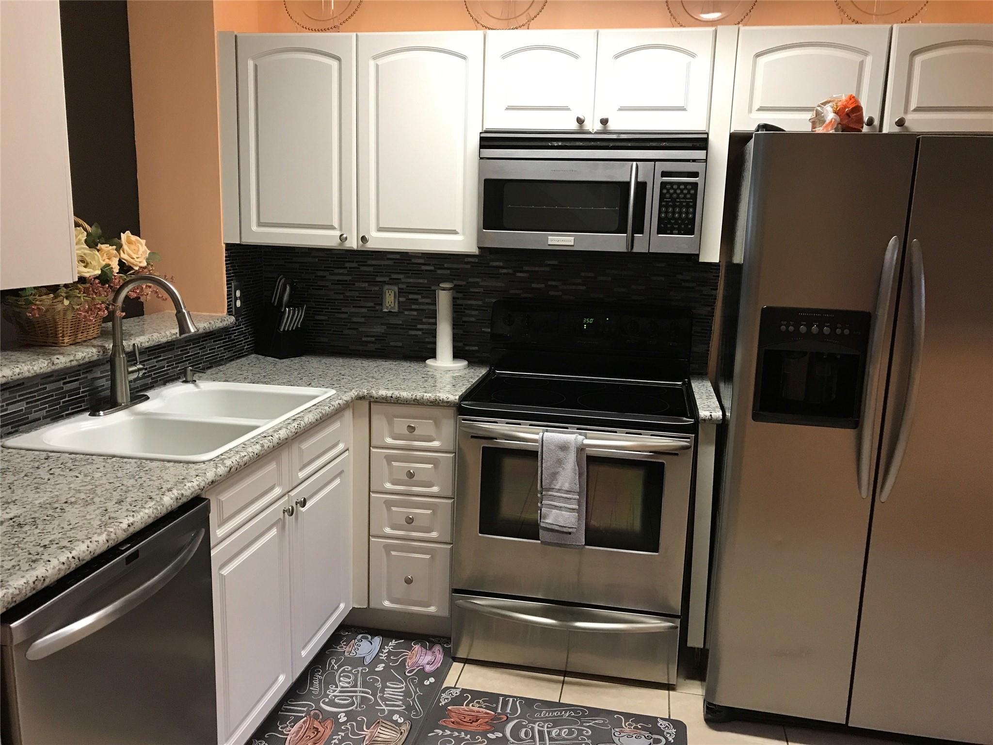 Nasher 159-42 B - Residential Lease