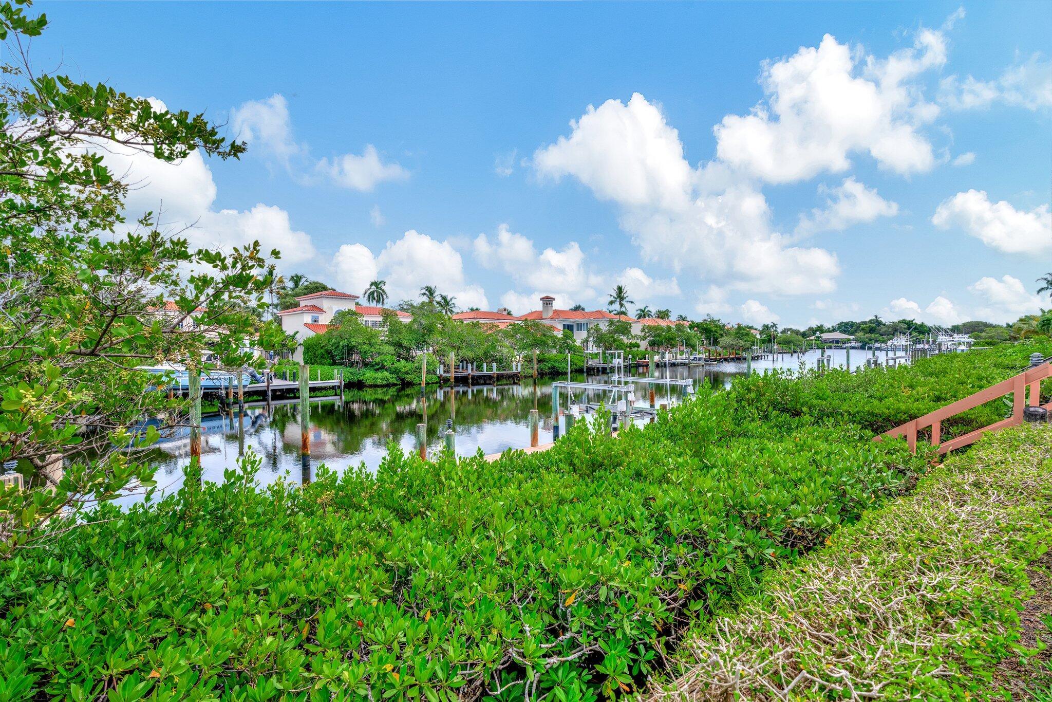 Southern Cay at Jonathans - Residential