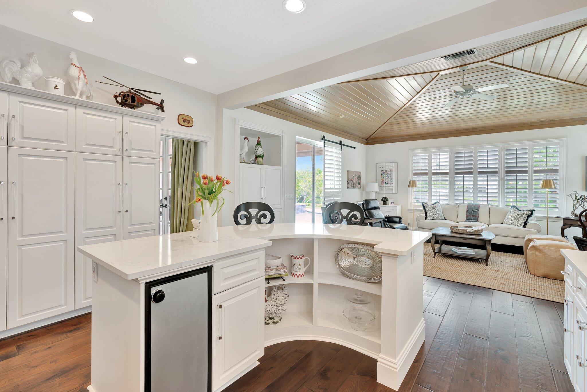 Southern Cay at Jonathans - Residential