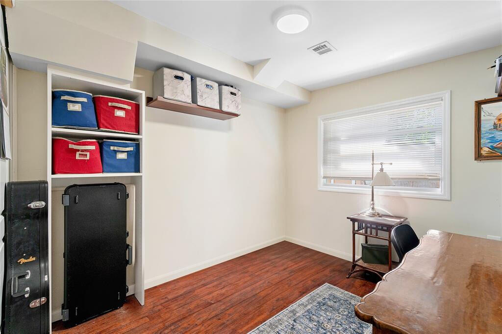 DELRAY MNR - Residential Lease