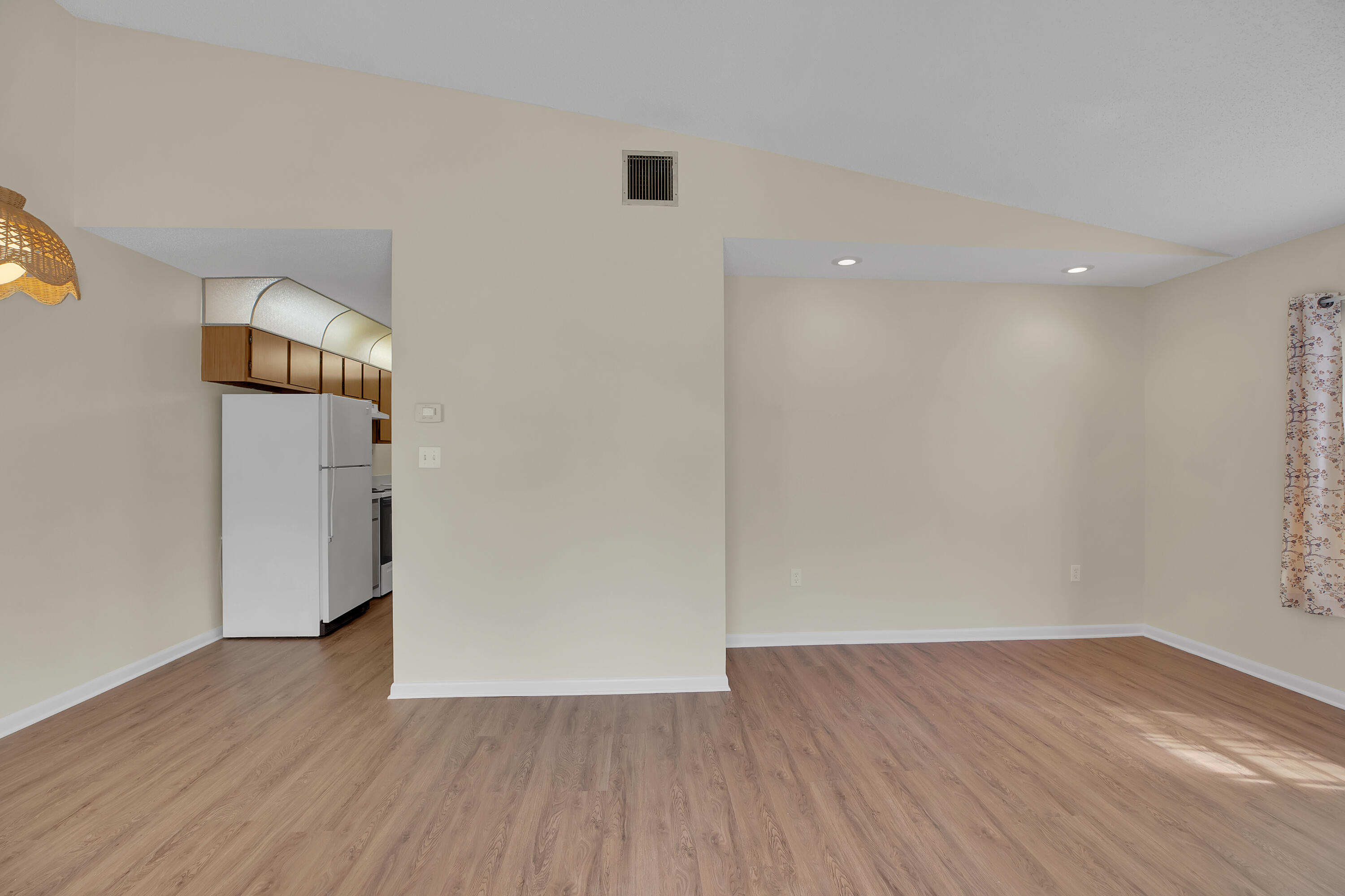 SOUTHERN COURTYARD TOWNHOMES - Residential