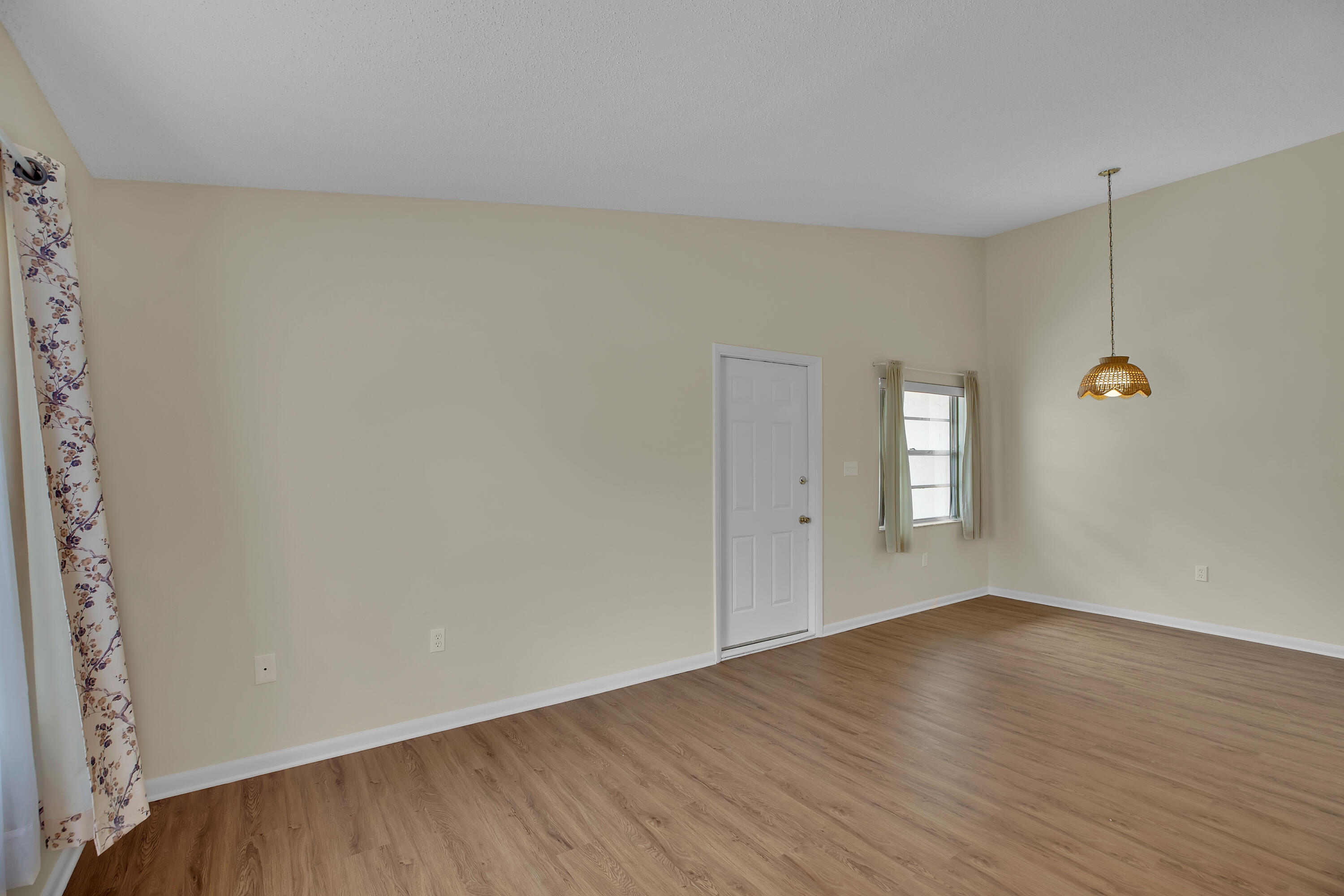 SOUTHERN COURTYARD TOWNHOMES - Residential