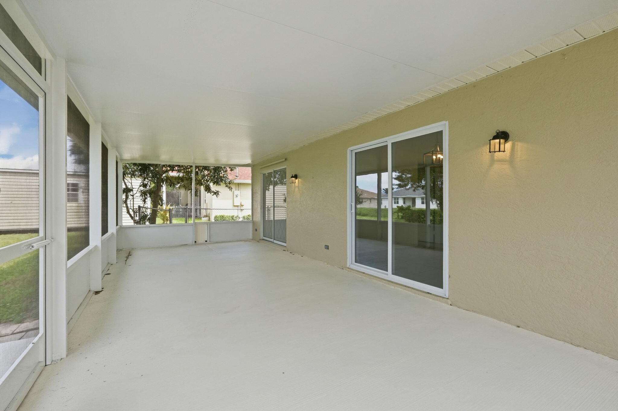 453 SW COLUMBUS Drive, Port St Lucie, FL, 34953/$369,900 3 453 SW COLUMBUS Drive
