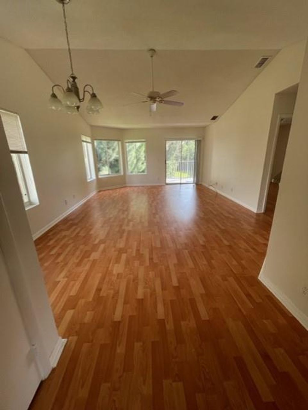 Photo of 815 W BOYNTON BEACH BLVD Blvd #16-201, Boynton Beach, FL 33426 (MLS # F10337016)