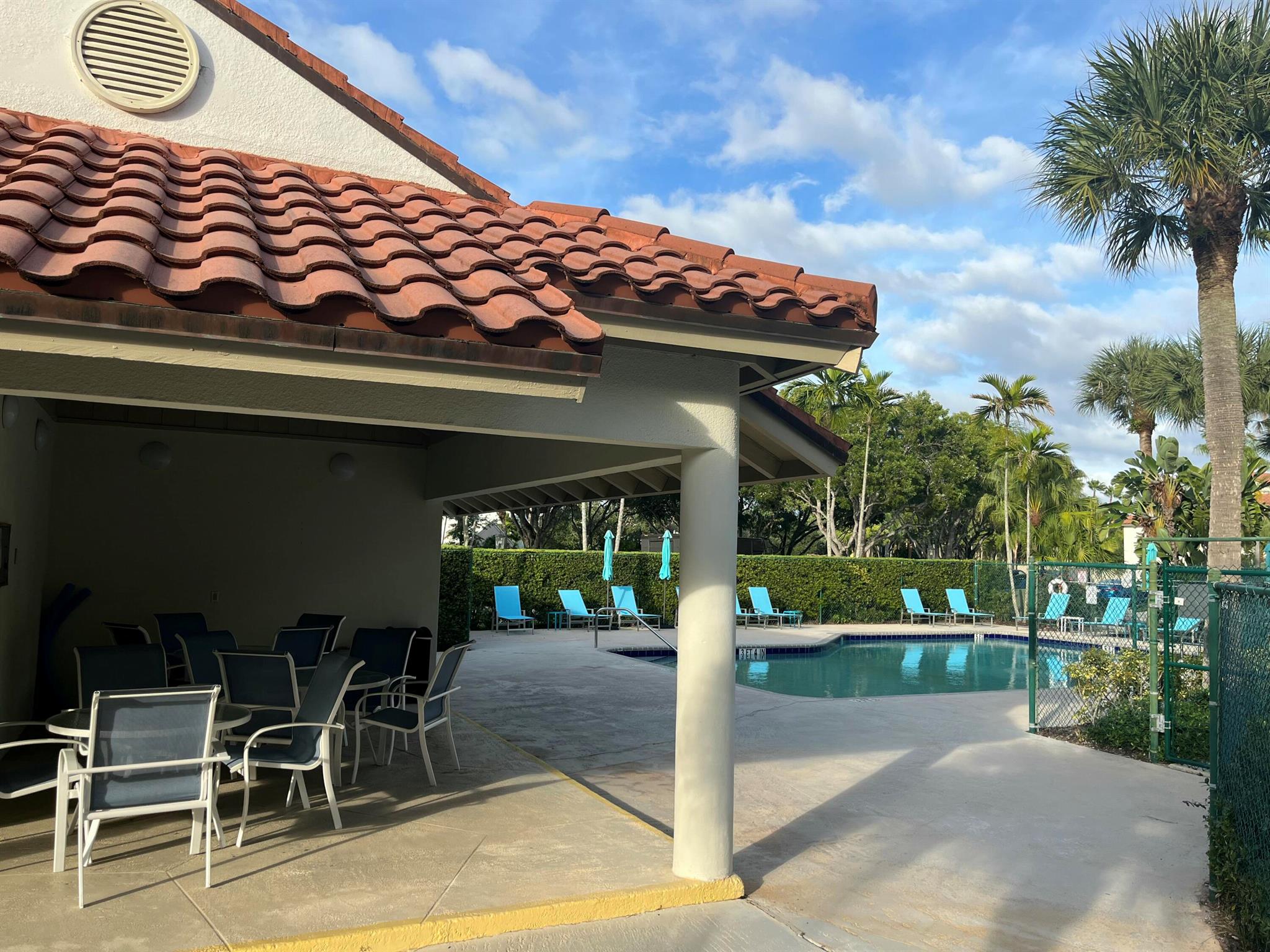 MEADOWBROOK AT PGA CONDO - Residential