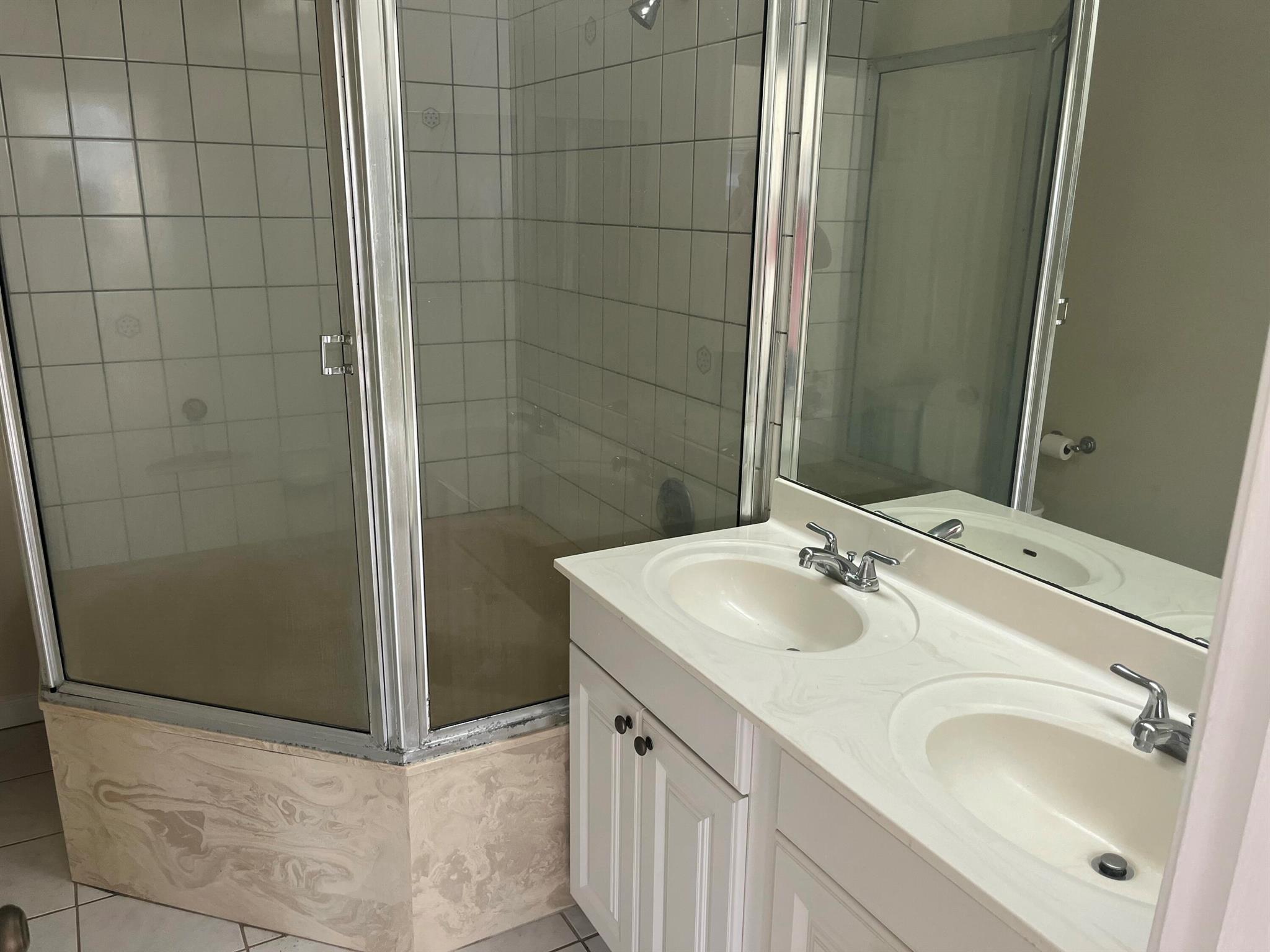 MEADOWBROOK AT PGA CONDO - Residential