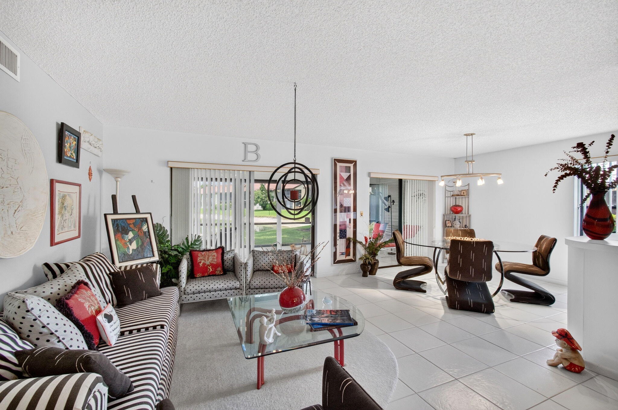 10247 N Circle Lake Drive 102
