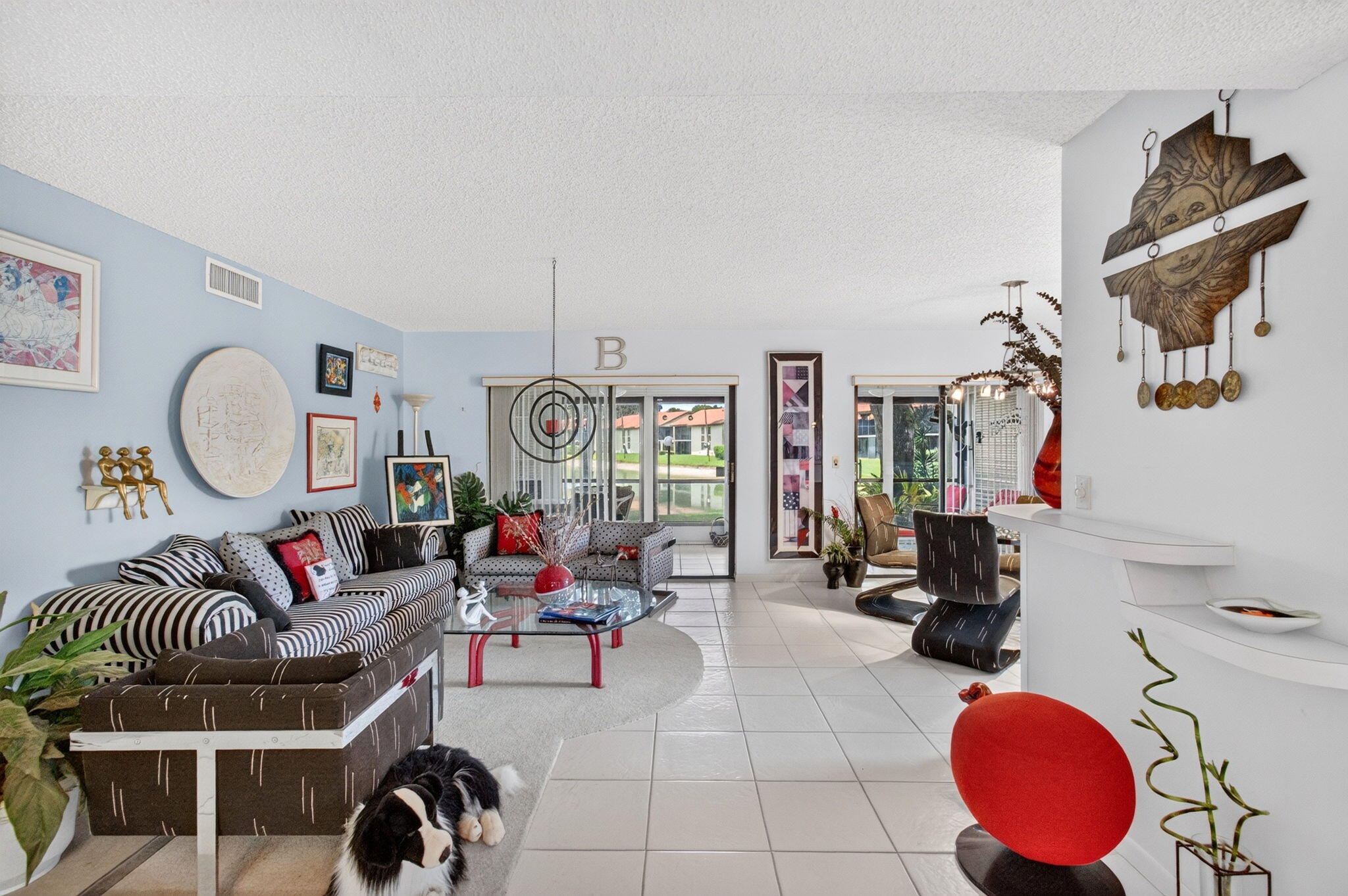 10247 N Circle Lake Drive 102