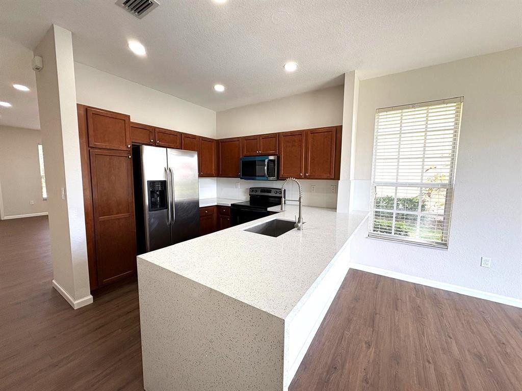 Strok 2 147-22 B - Residential