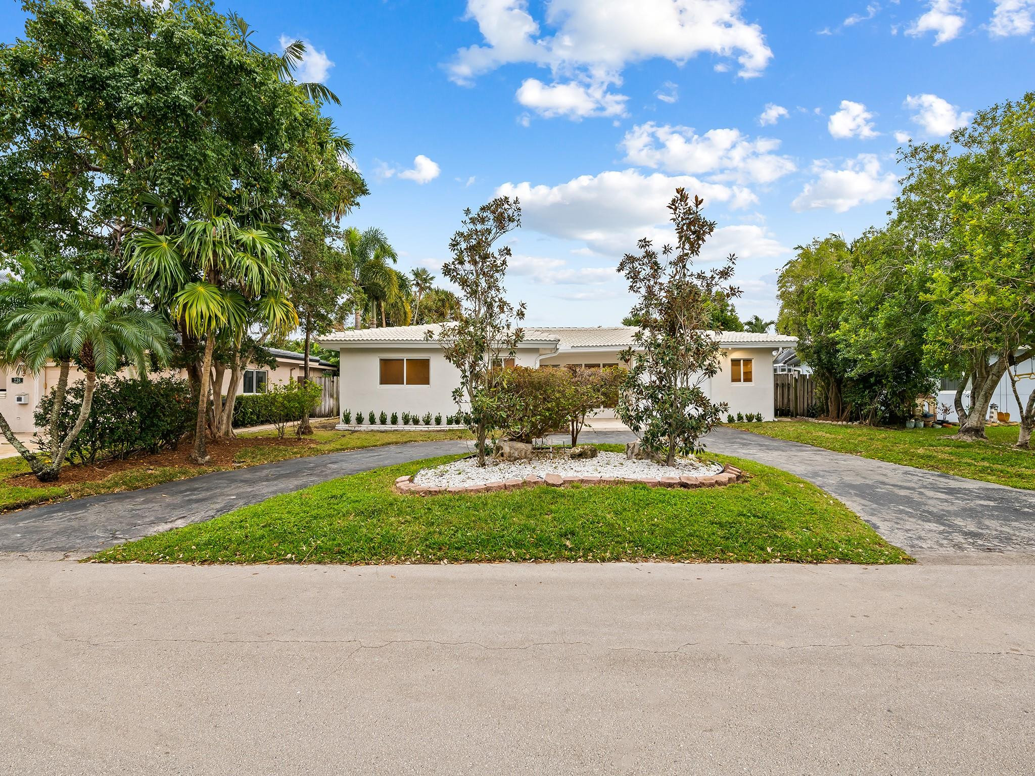 Silver Shores Sec Of Laud - Residential Lease