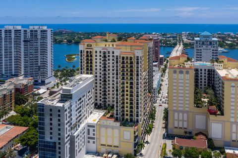 Condominium in West Palm Beach FL 701 Olive Avenue Ave 27.jpg