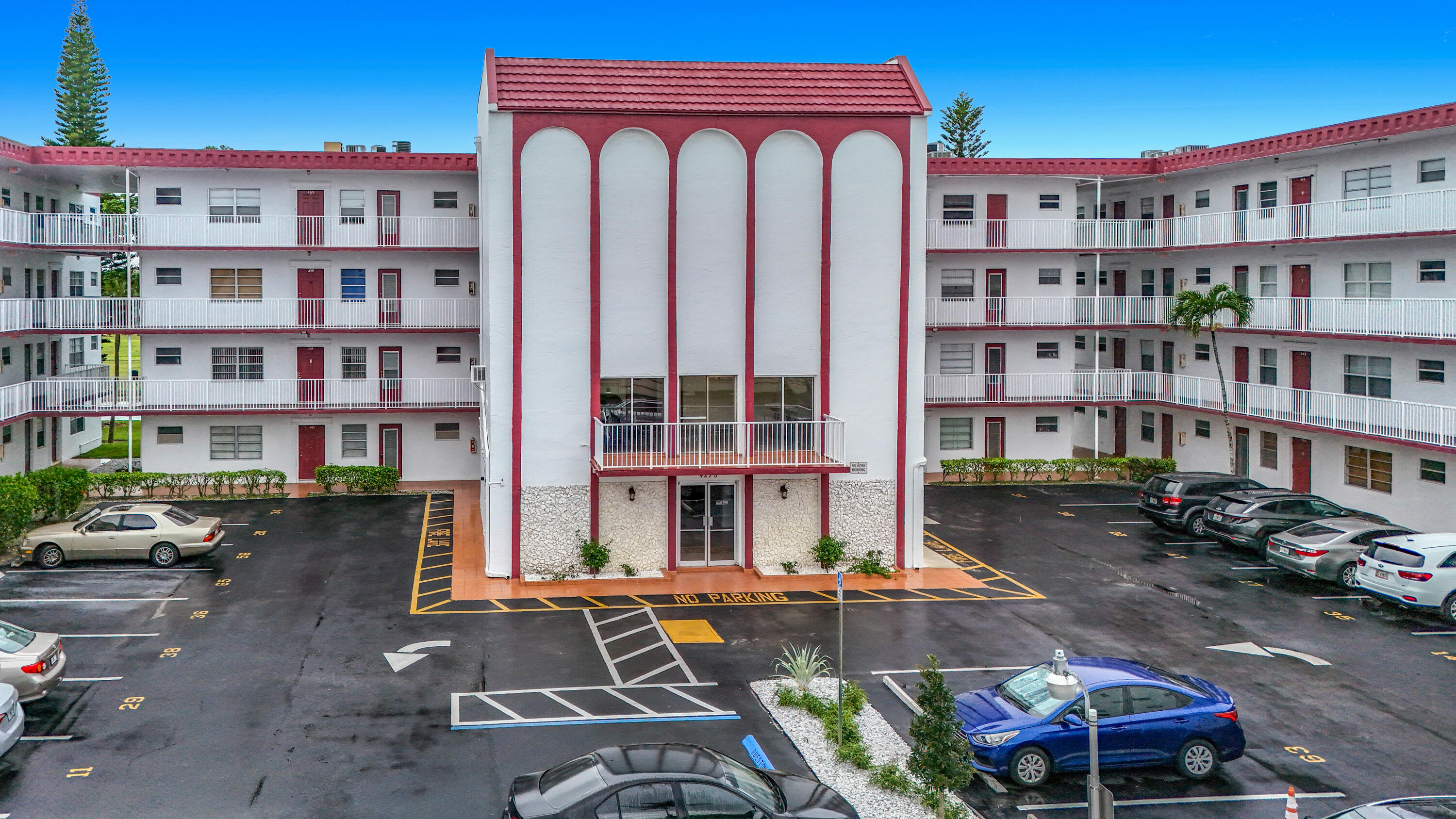 4270 NW 40th Street 401