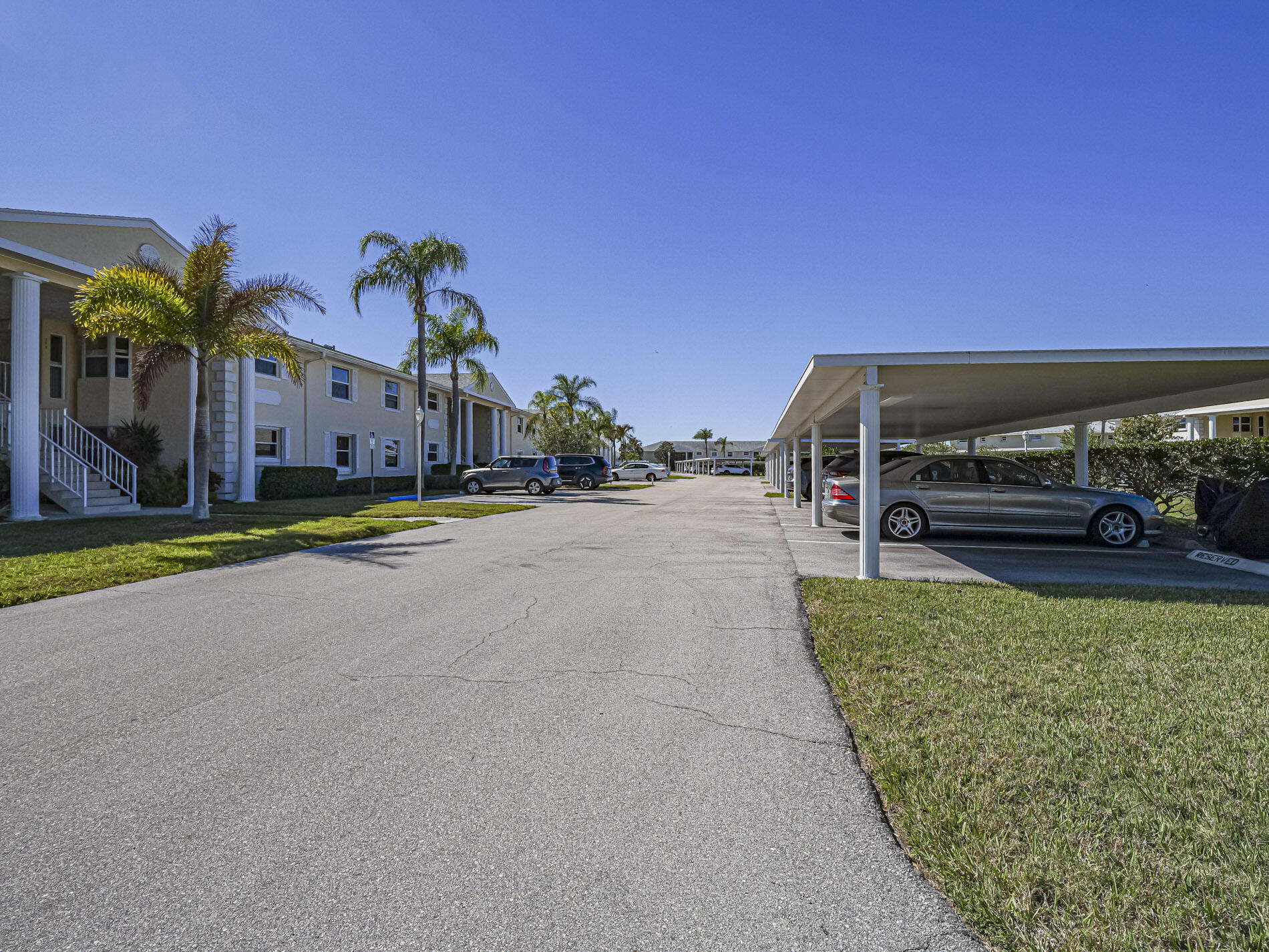 GROVE ISLE EAST CONDOMINIUM - Residential