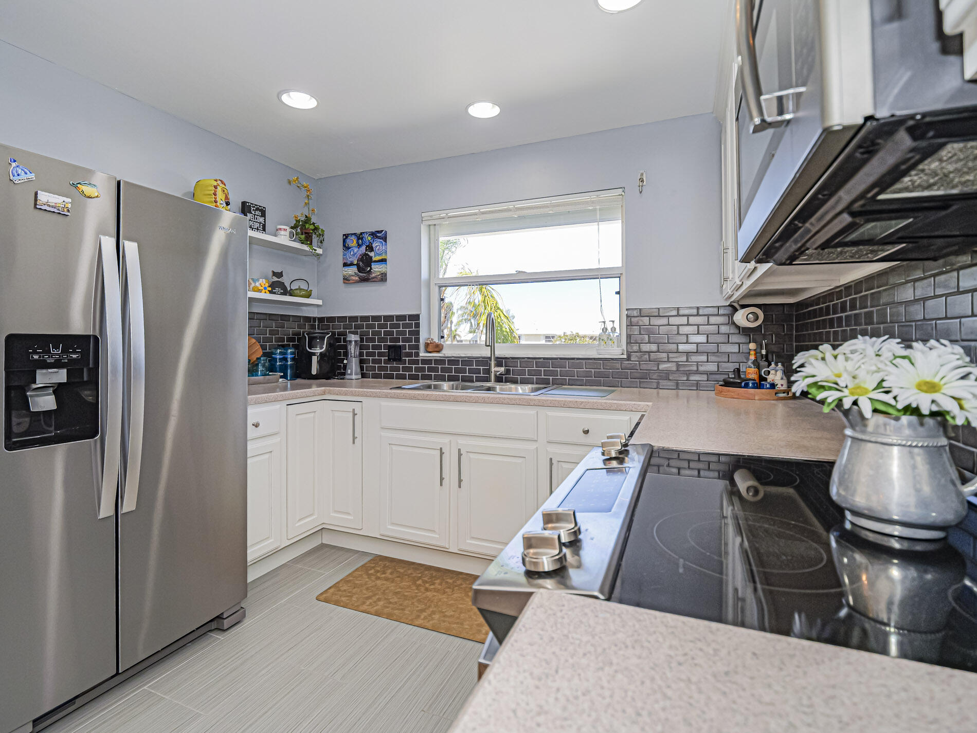 GROVE ISLE EAST CONDOMINIUM - Residential