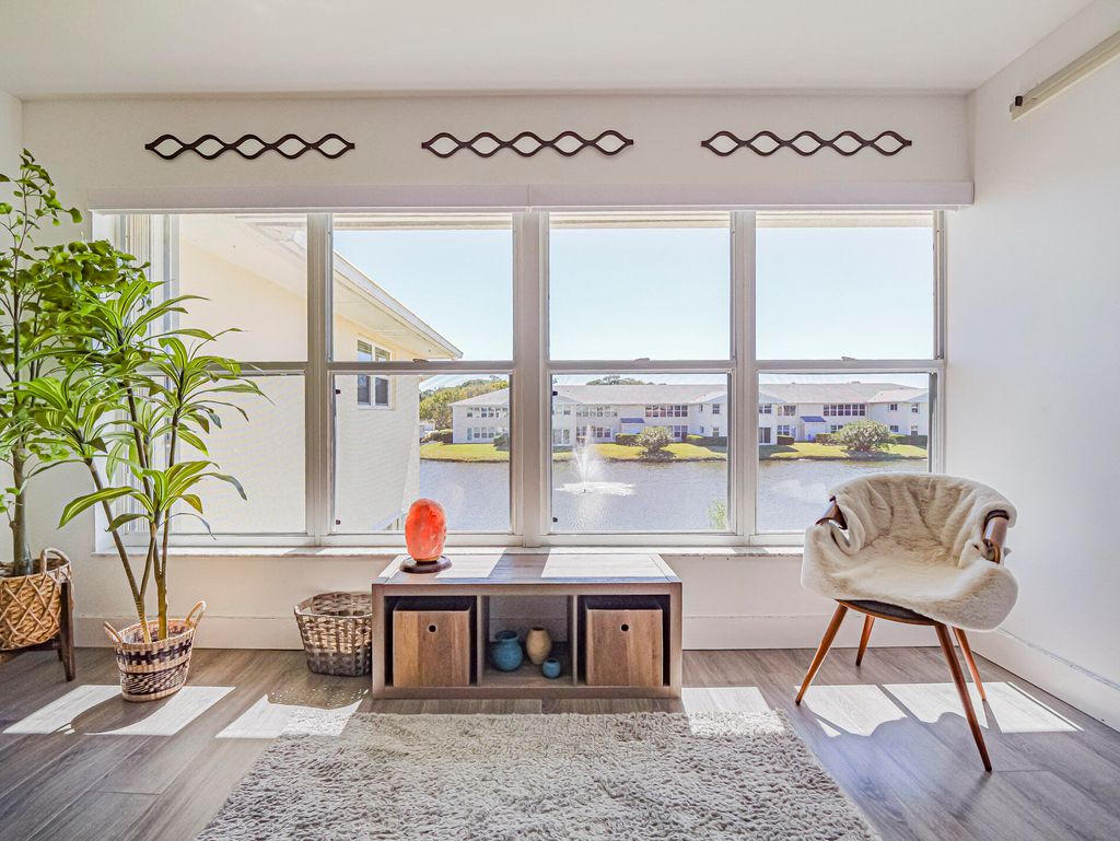 Photo of 675 W Lake Jasmine Circle #206, Vero Beach, FL 32962 (MLS # R11166916)