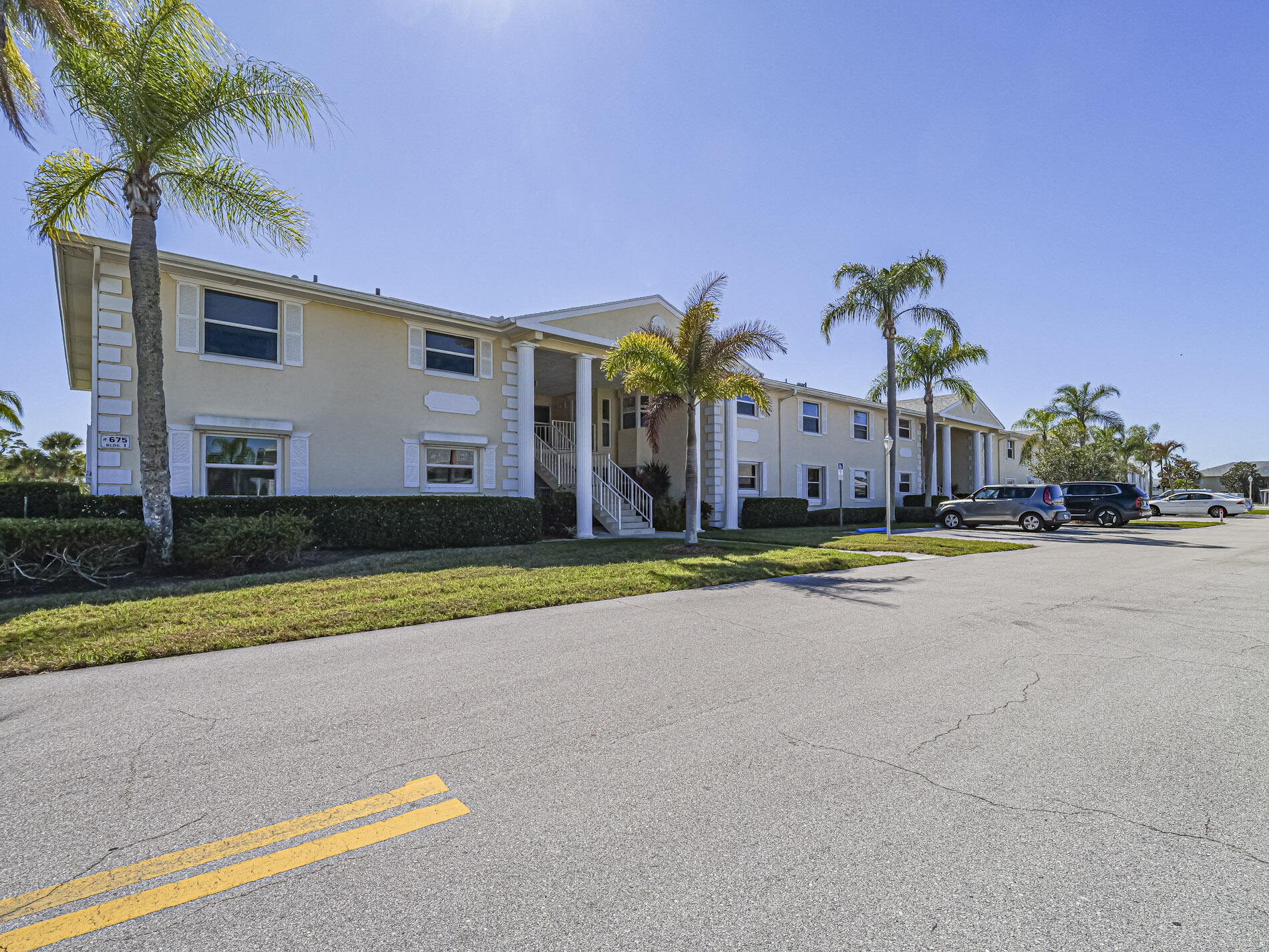 GROVE ISLE EAST CONDOMINIUM - Residential