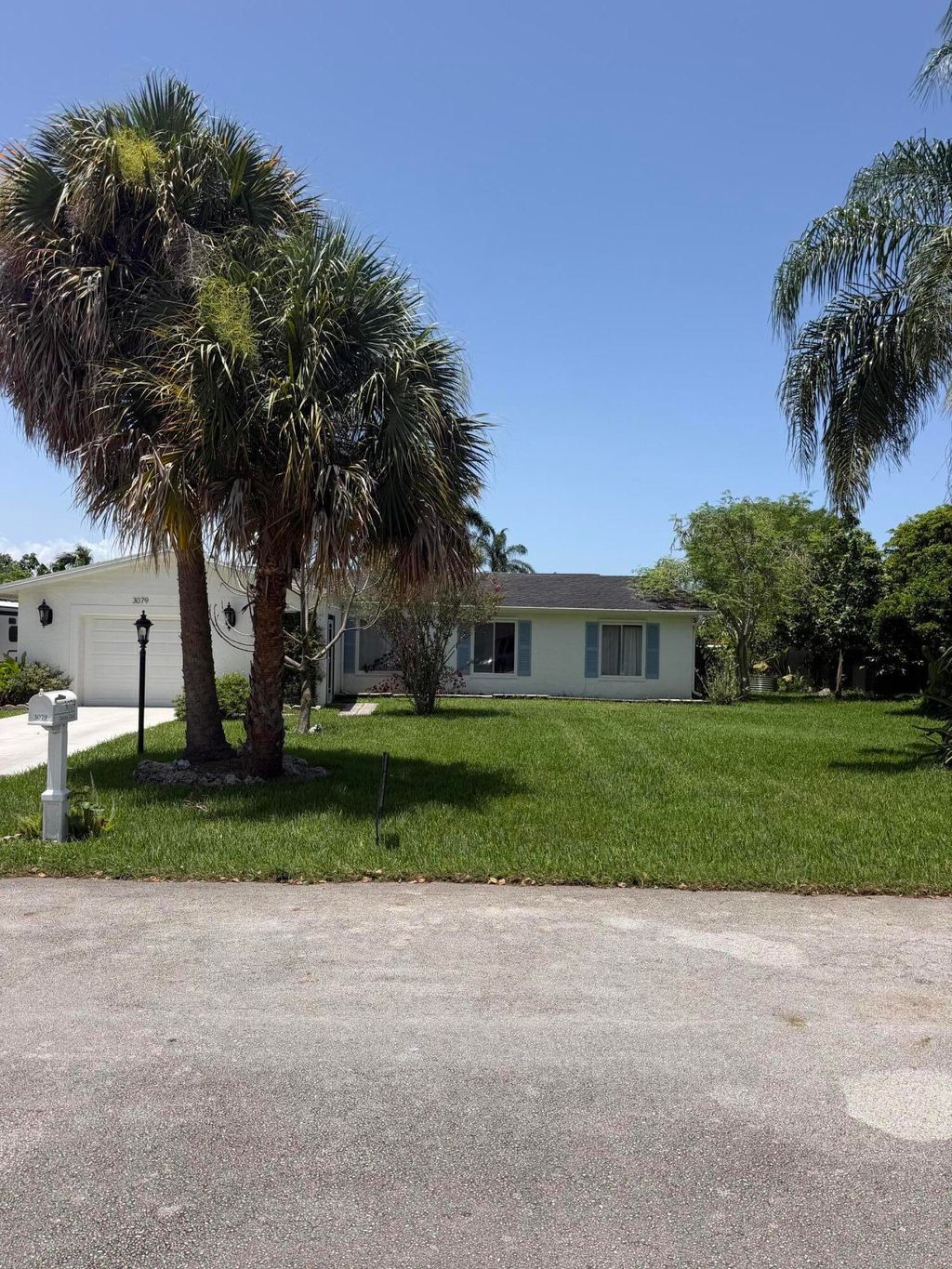 Photo of 3079 Indian Trail, Lake Worth, FL 33462 (MLS # B26052738)