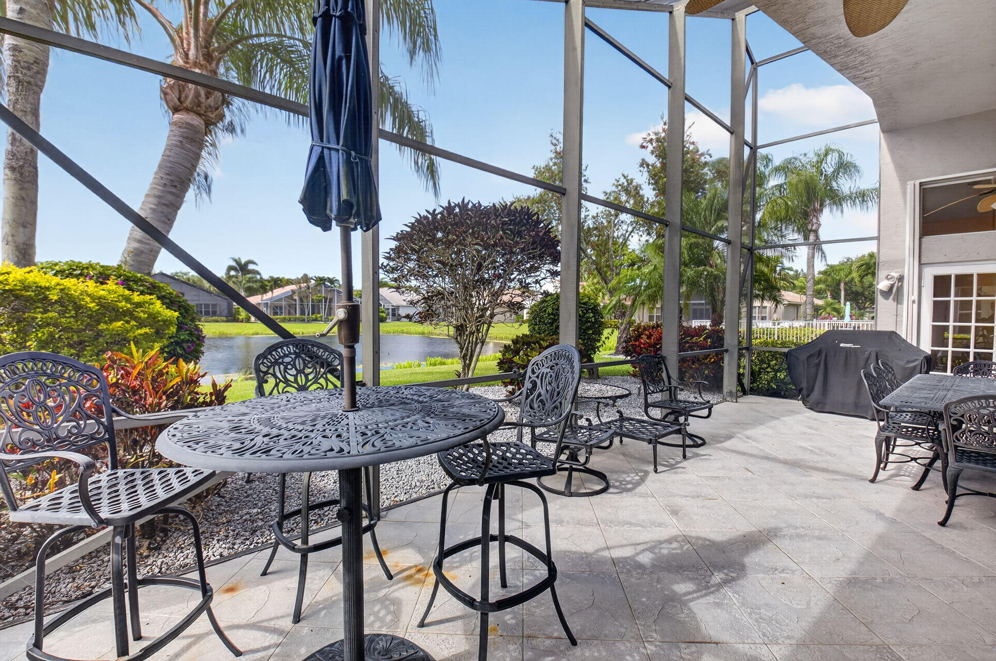 VALENCIA SHORES - Residential