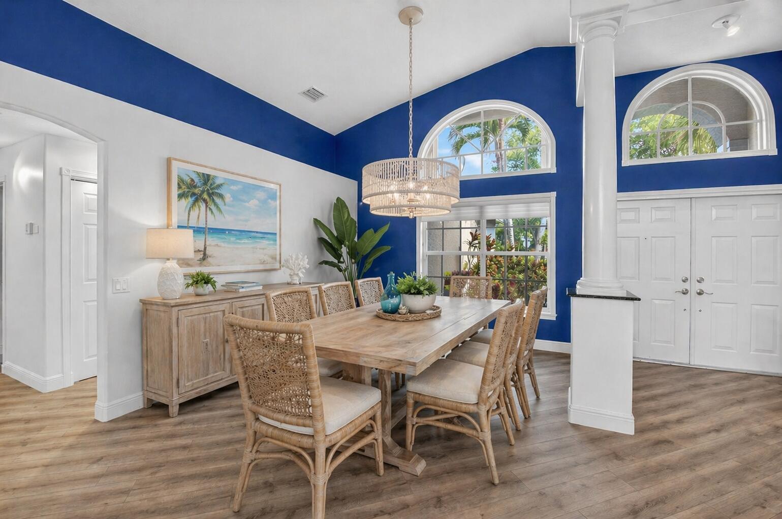 VALENCIA SHORES - Residential