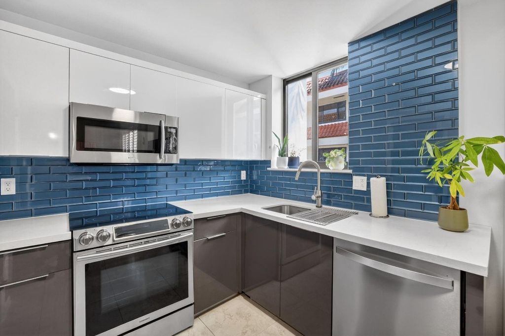 Photo of 1401 NE 9th Street #13, Fort Lauderdale, FL 33304 (MLS # F10544670)