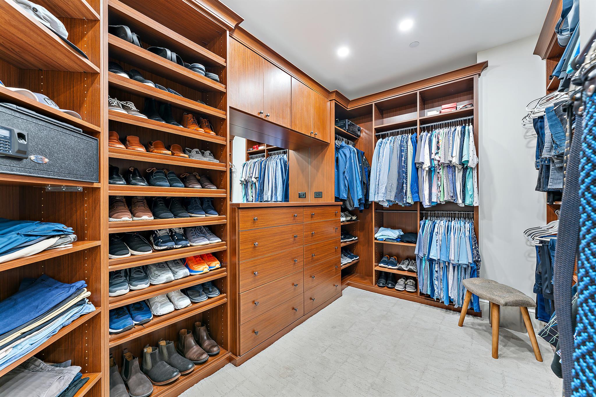 2700 NORTH OCEAN CONDO - Residential