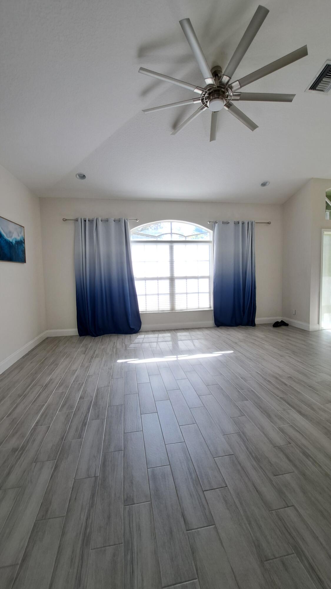 GALLEON - Residential