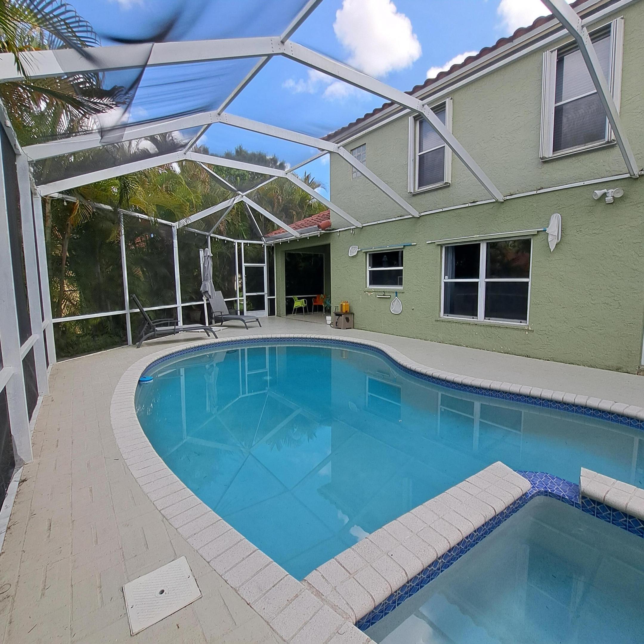 GALLEON - Residential