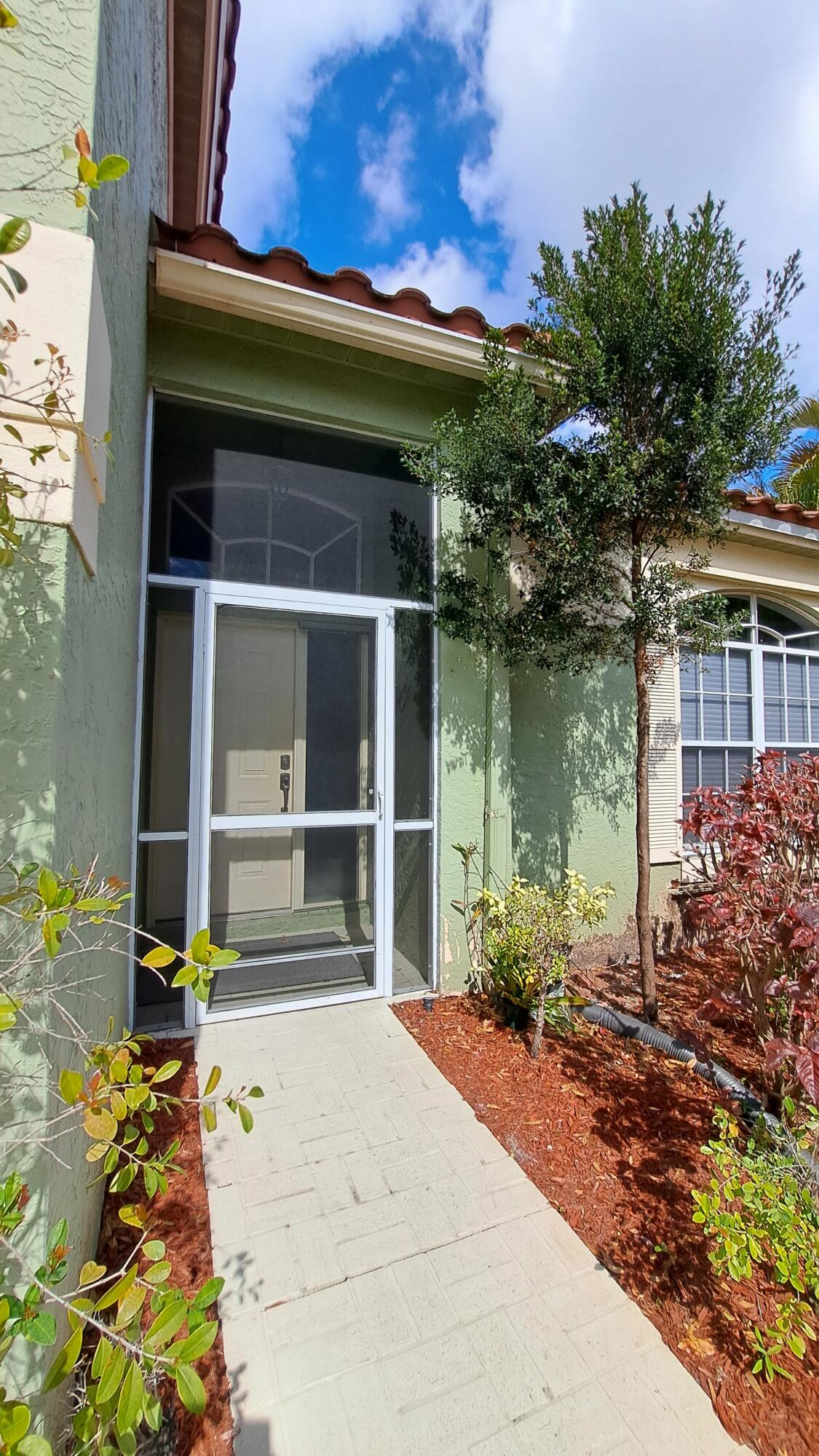 GALLEON - Residential