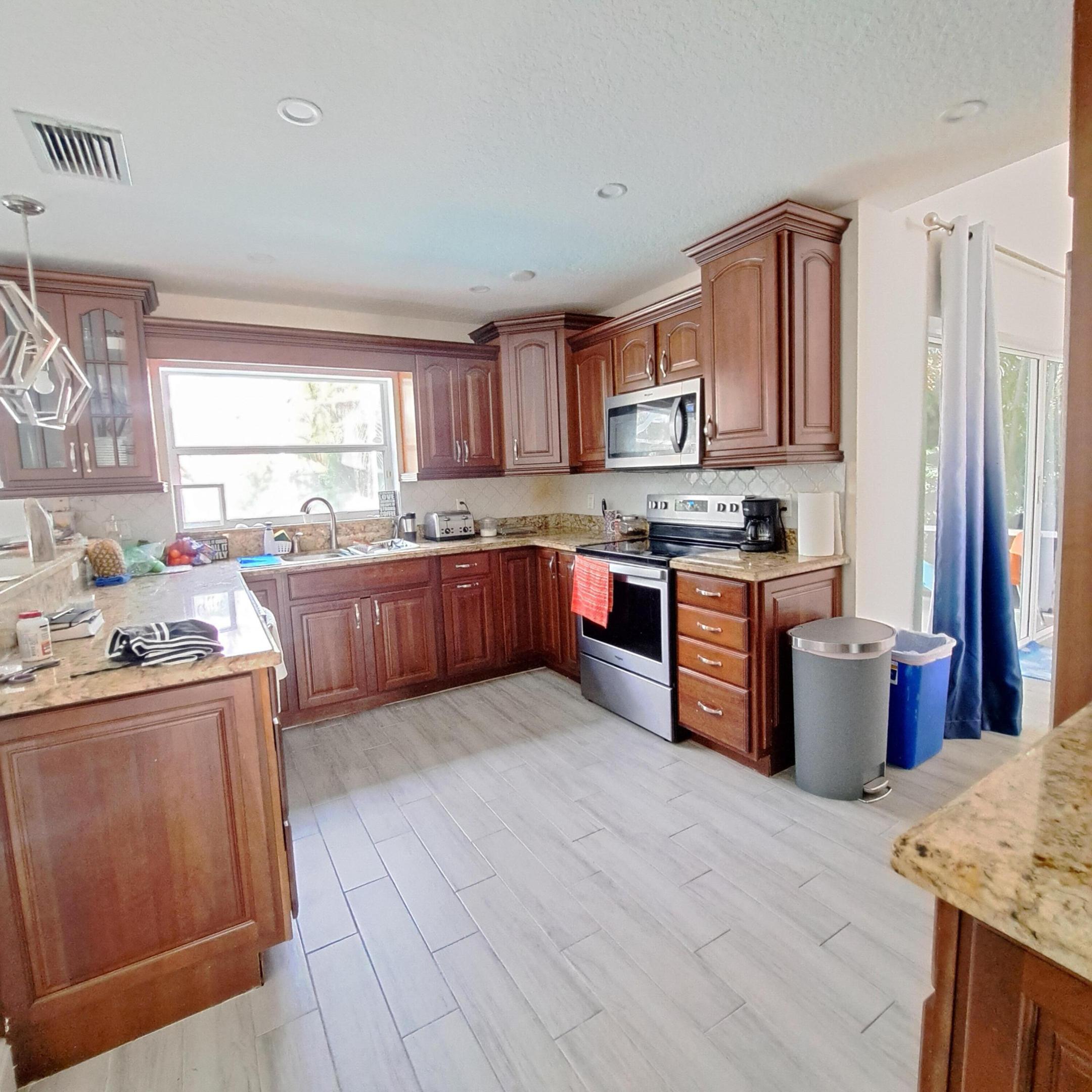 GALLEON - Residential