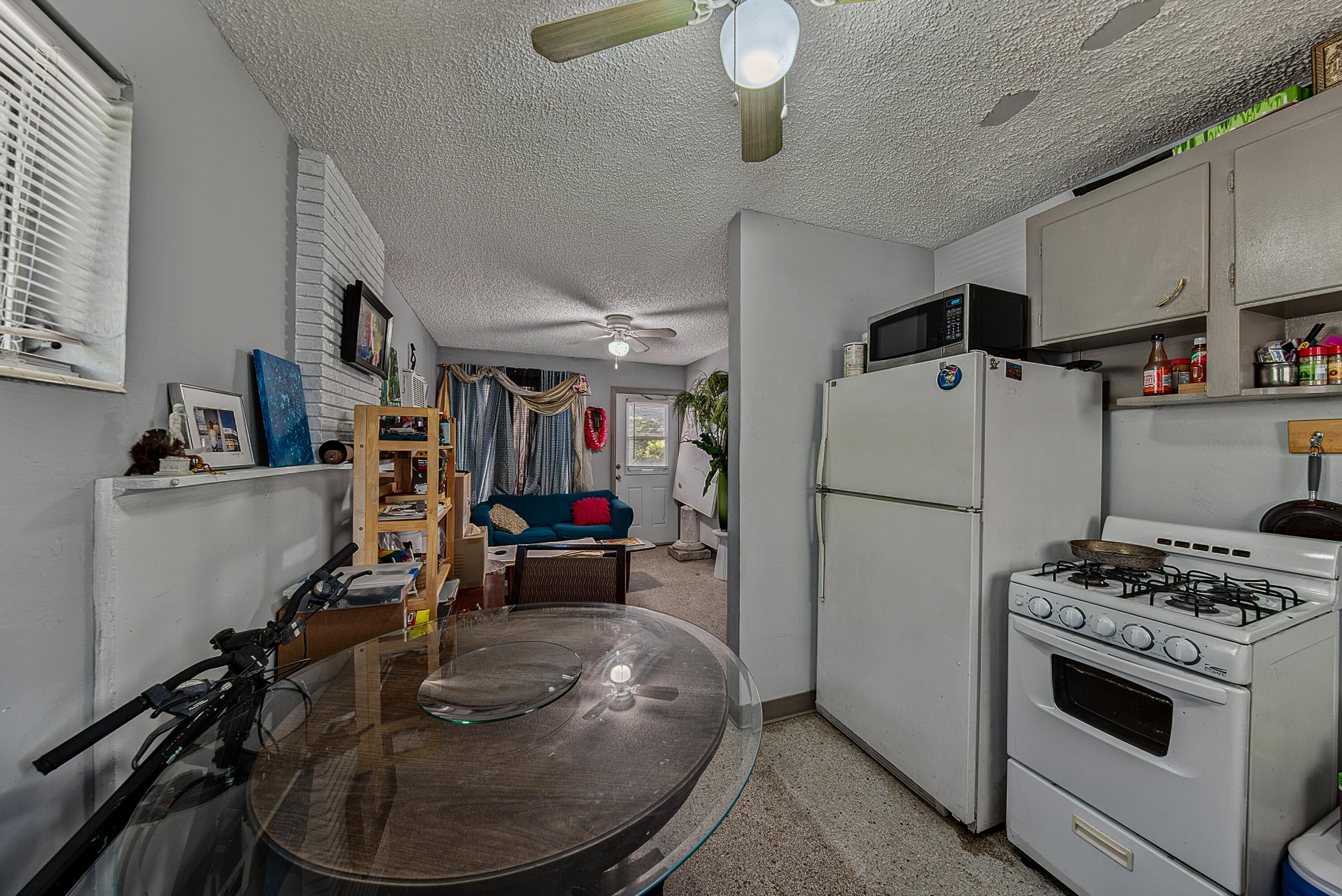 1223 NE 3rd Avenue 1-3