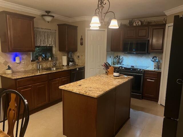 WINTERLAKES TRACT H 1ST REPLAT - Residential