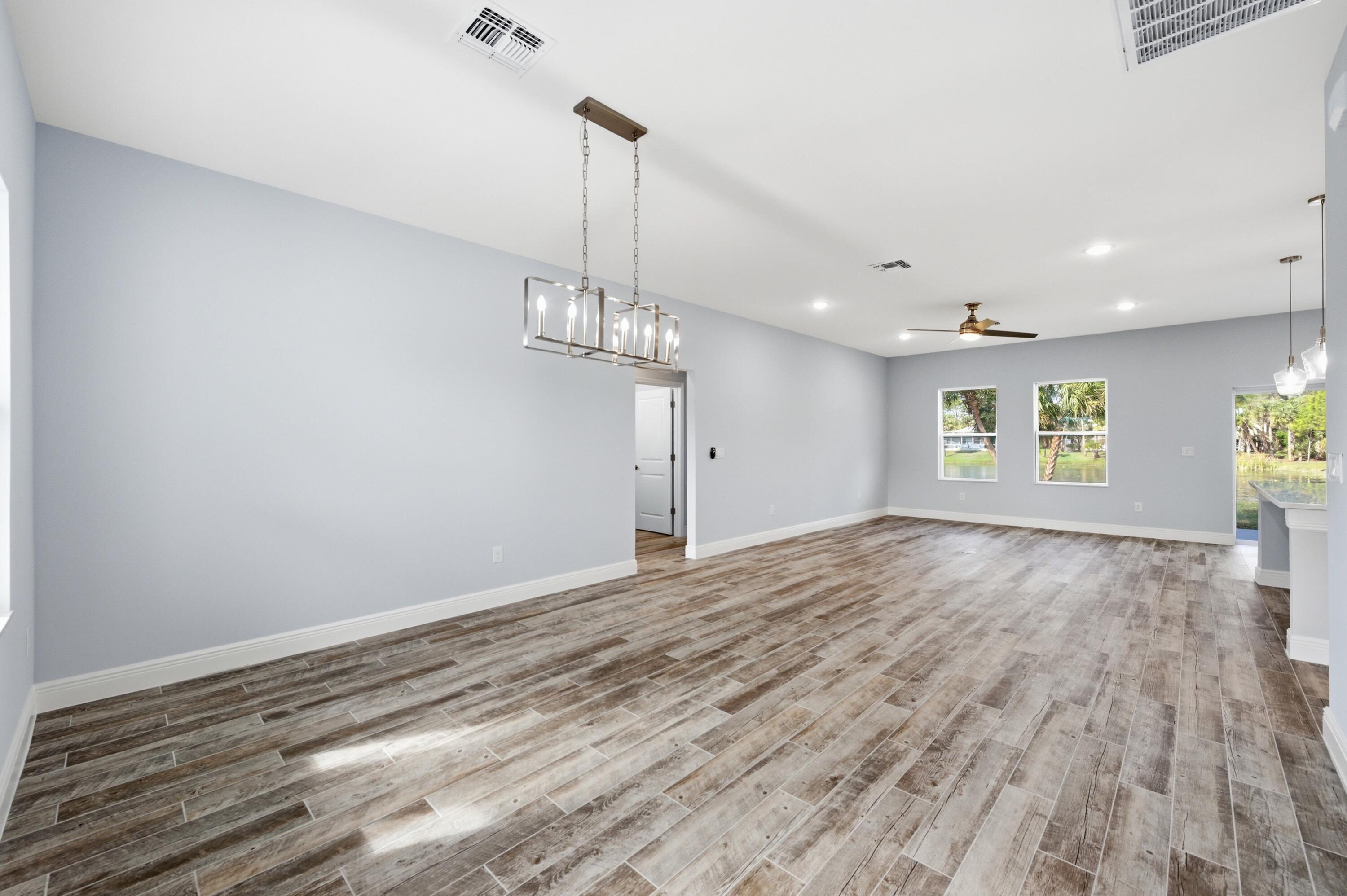 VERO LAKE ESTATES UNIT 5G - Residential