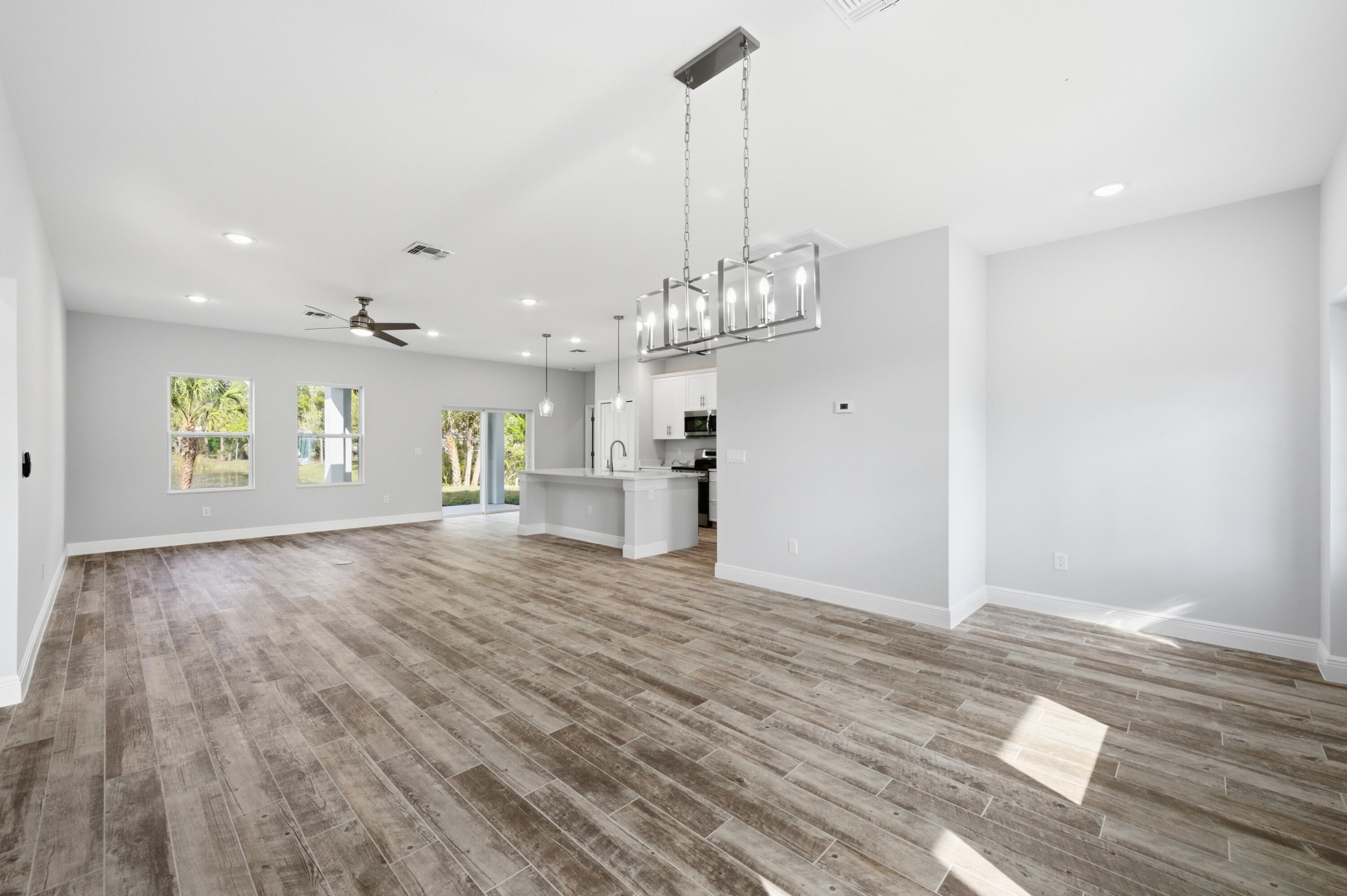 VERO LAKE ESTATES UNIT 5G - Residential