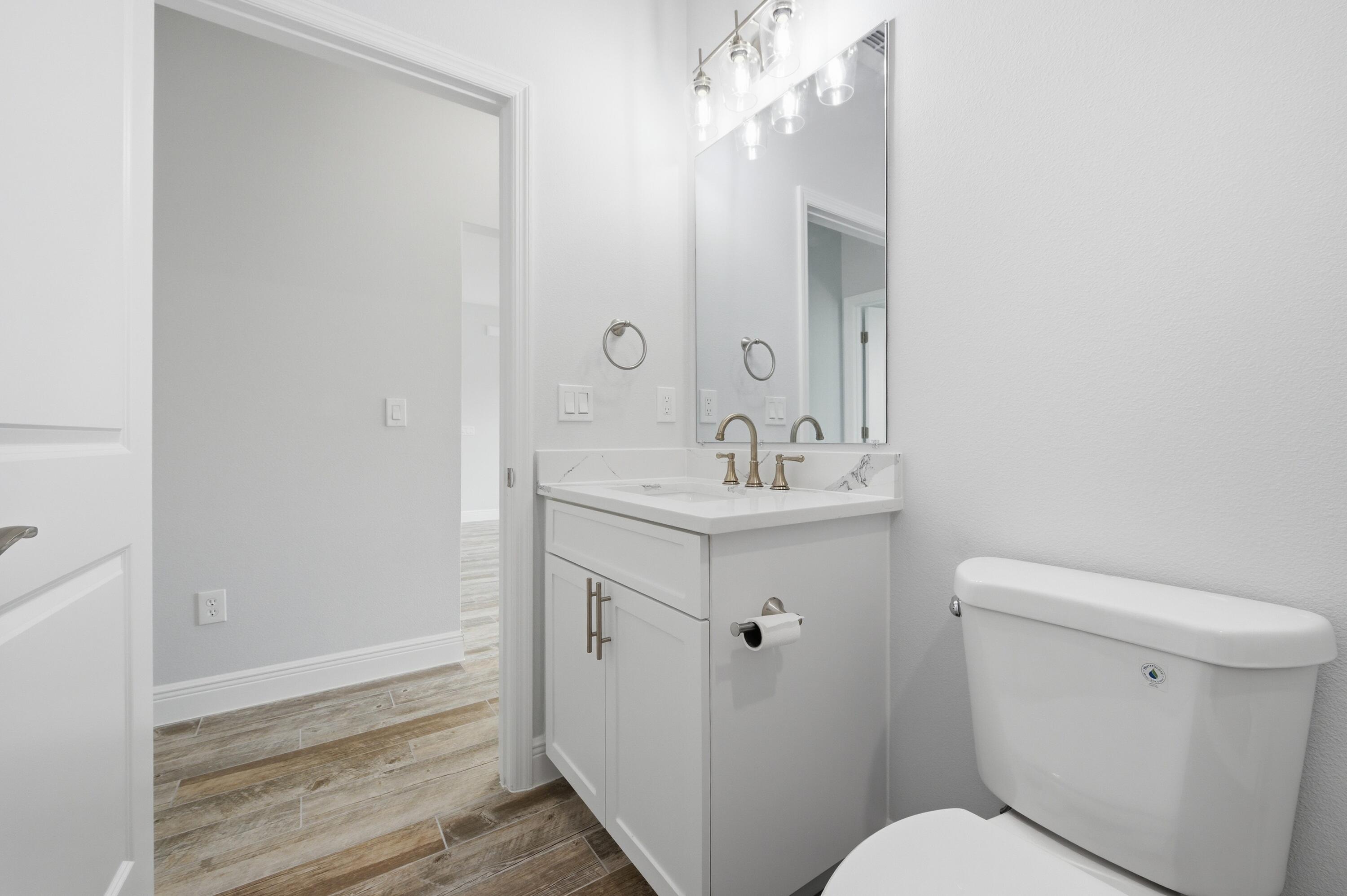 VERO LAKE ESTATES UNIT 5G - Residential