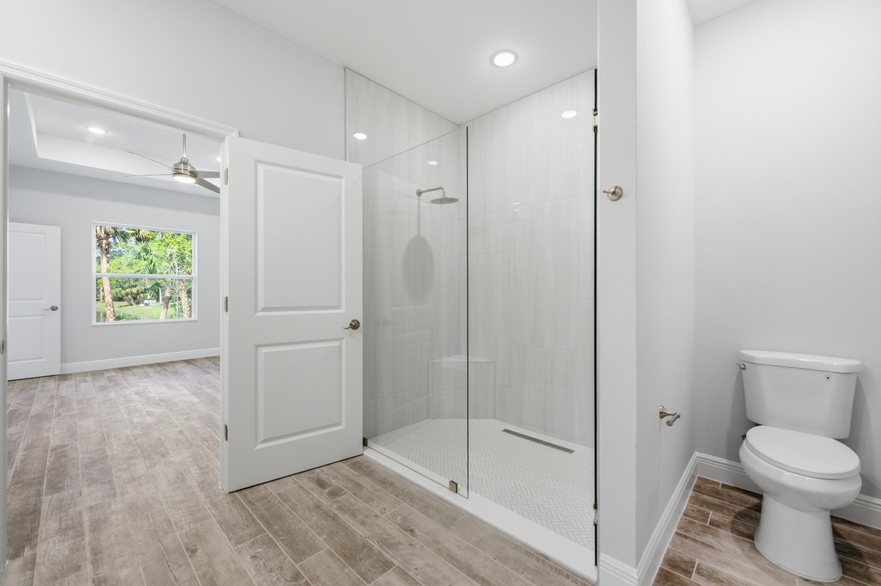 VERO LAKE ESTATES UNIT 5G - Residential