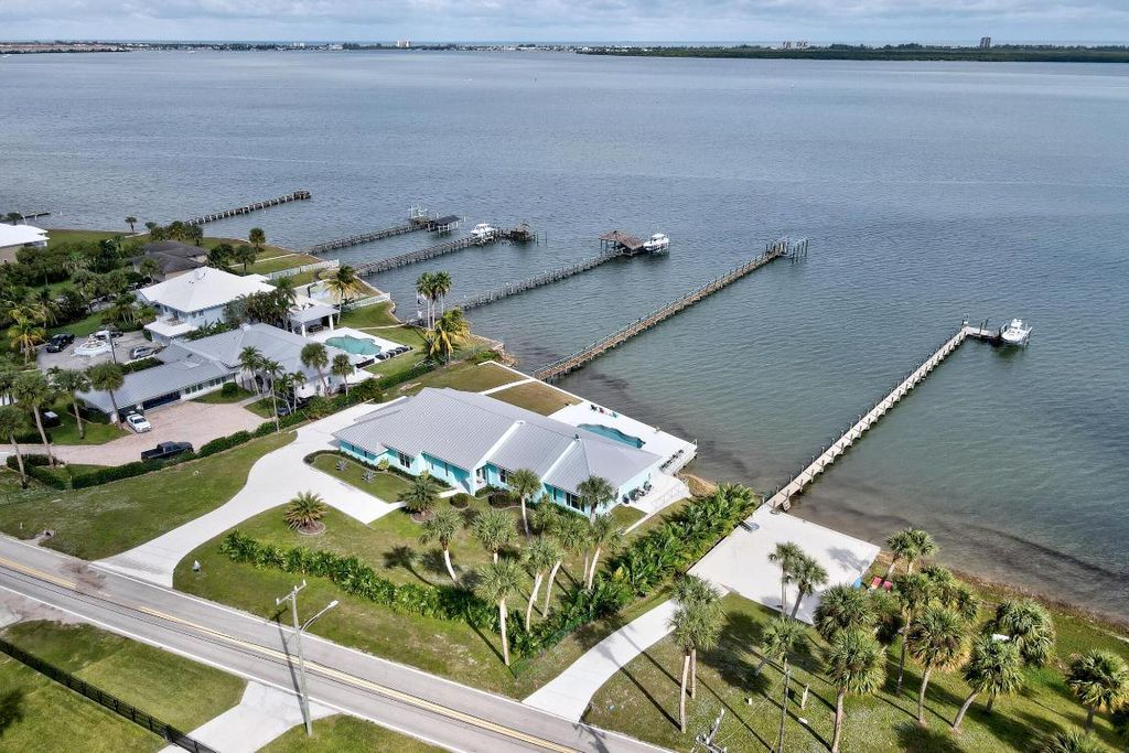 Photo of 1612 S Indian River Drive, Fort Pierce, FL 34950 (MLS # R10937346)