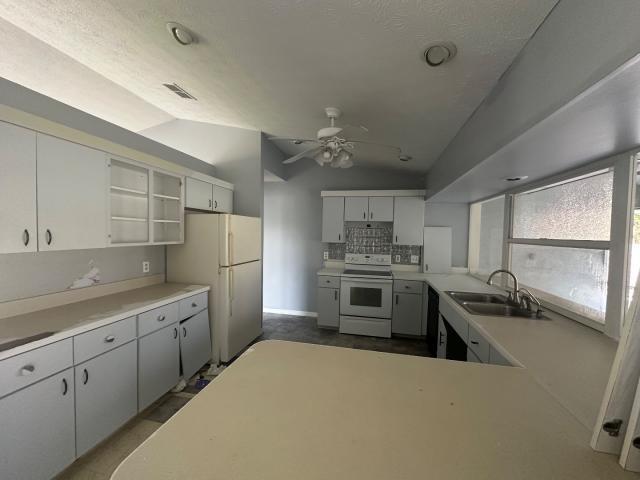 PORT ST LUCIE SECTION 9 - Residential