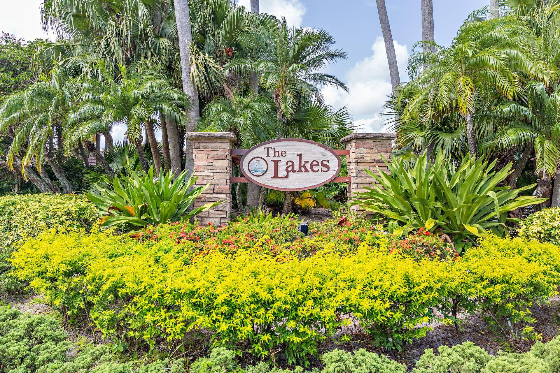 Fully furnished 2-bedroom, 2.5-bath townhome available now through the end of 2025. Fabulous location! Less than a mile from gorgeous Jupiter Beach, Ocean Cay Park & the Juno Pier. The Bluffs Square Shoppes are conveniently located around the corner & include Publix, Walgreens, various restaurants, shops & services. The courtyard area, with east exposure, is perfect for enjoying morning sunrises & ocean breezes. The 1st level is completely tiled & offers a spacious living area. On the 2nd level, is the primary bedroom (ensuite) with a king-sized bed & walk-in closet and the secondary bedroom has a queen-sized bed. There are two full bathrooms on the second level, with a powder room & laundry on the first level. Owner will consider small dog or cat (under 25 lbs) on a case by case basis.