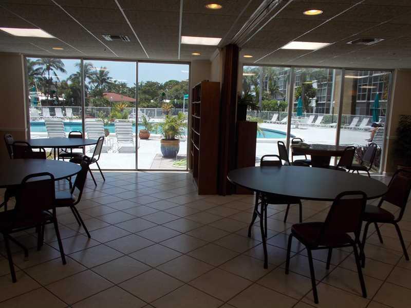 RIVER SHORES - Residential