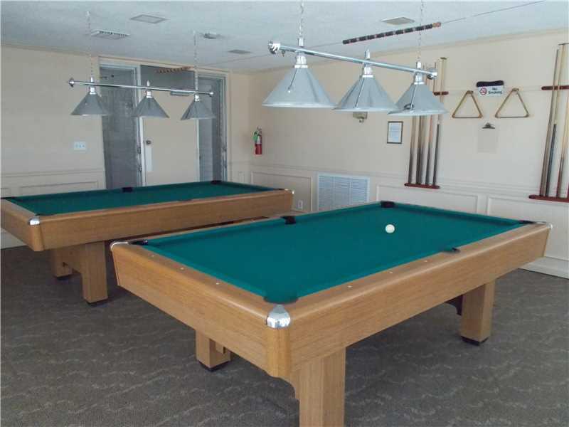 RIVER SHORES - Residential