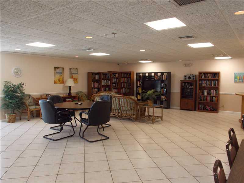 RIVER SHORES - Residential