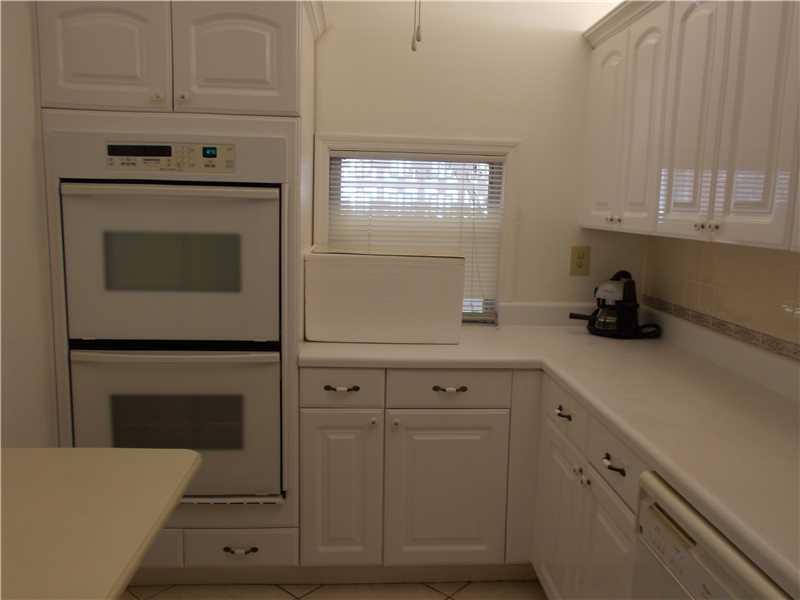 RIVER SHORES - Residential