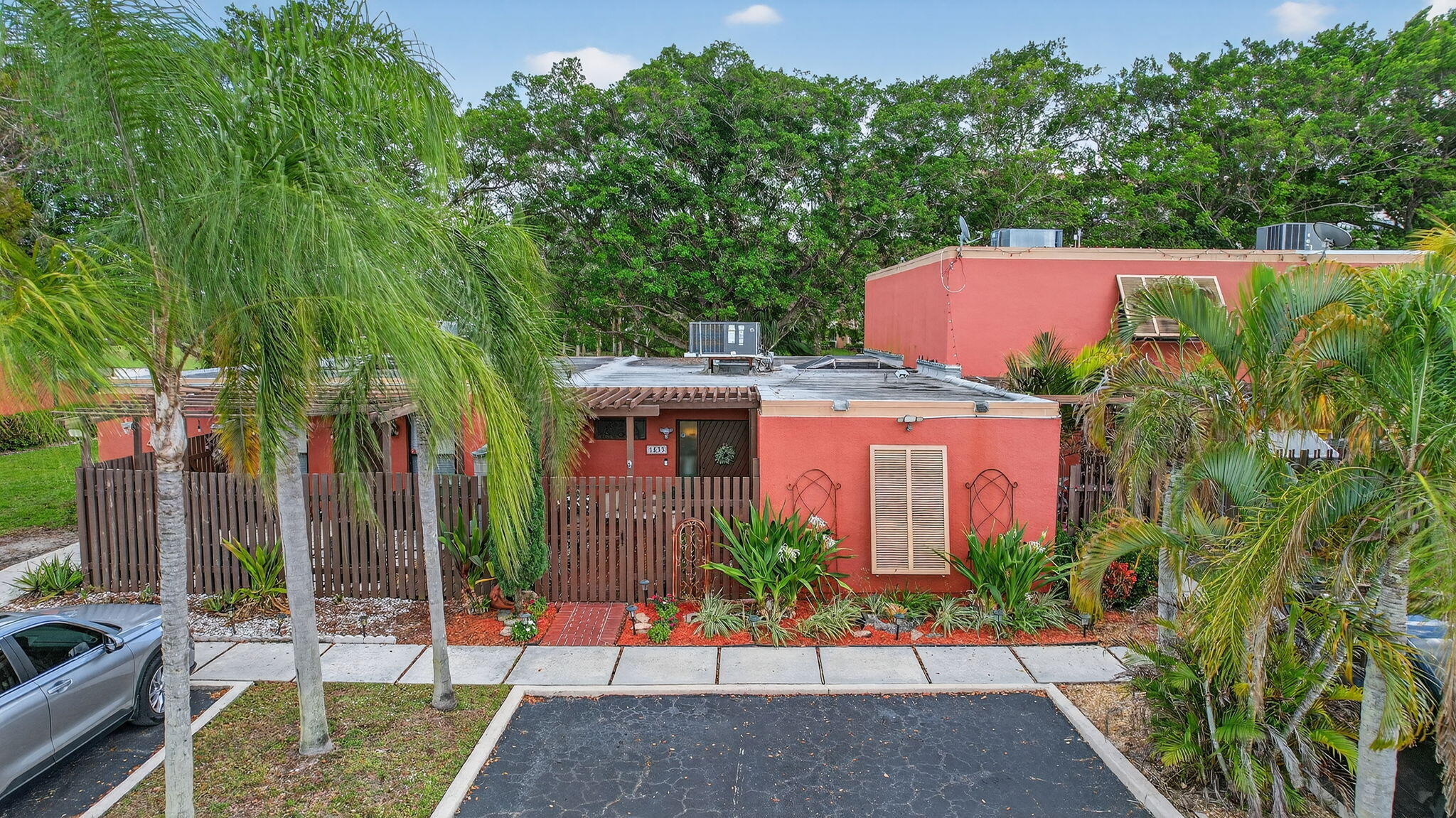 EVERGLADES SUGAR & LAND CO - Residential