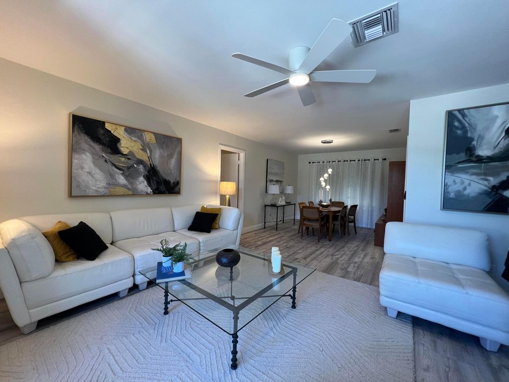 Photo of 5878 Tidewater Drive, Jupiter, FL 33458 (MLS # R10997236)